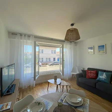 T2 Renove A Royan, Proche Plage, Parking Prive, Equipements Neufs Et Jardinet. - Fr-1-539-49