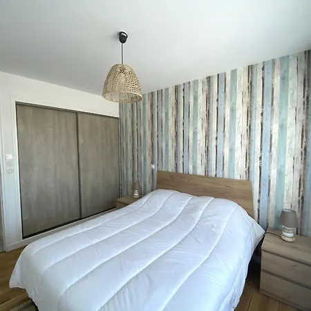 T2 Renove A Royan, Proche Plage, Parking Prive, Equipements Neufs Et Jardinet. - Fr-1-539-49 Lägenhet Royan